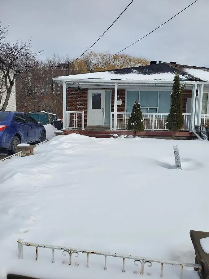 Appartement Maxwell Esabu à Toronto Séjour chez l'habitant