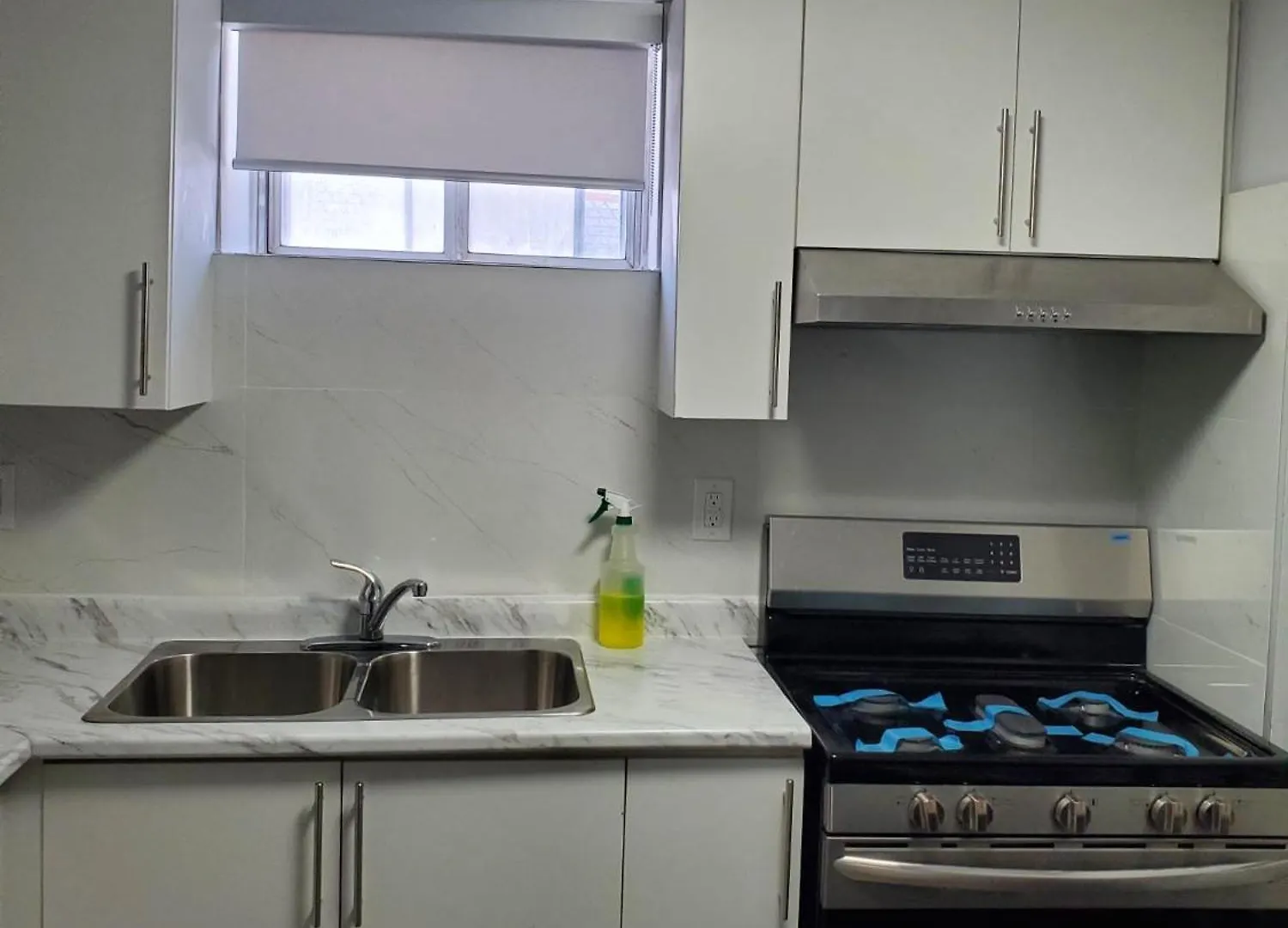 Appartement Maxwell Esabu à Toronto Canada