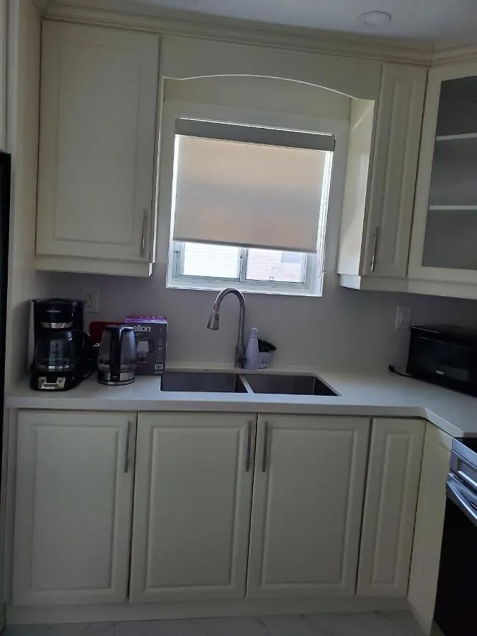 Maxwell Esabu Appartement Toronto